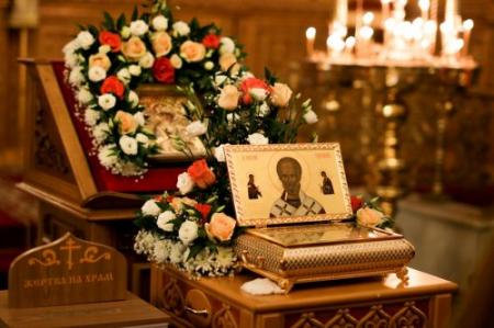 На выставку «Православная Русь» принесены ковчеги с частицами мощей и иконы.