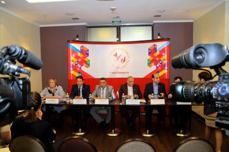 В Иркутске состоялась пресс-конференция с участием руководства «Сибэкспоцентра» и Иранской делегации